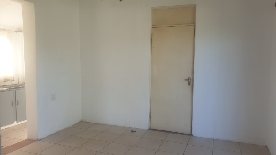 To Let 2 Bedroom Property for Rent in Cambridge Eastern Cape